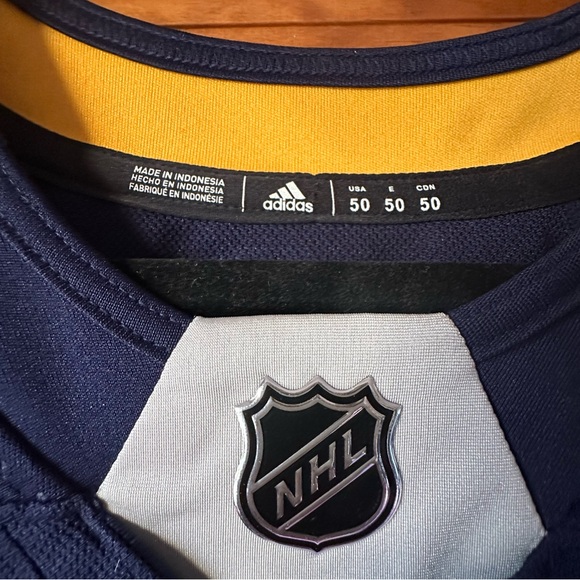 NHL Buffalo Sabres blue and yellow jersey size M - Picture 4 of 4